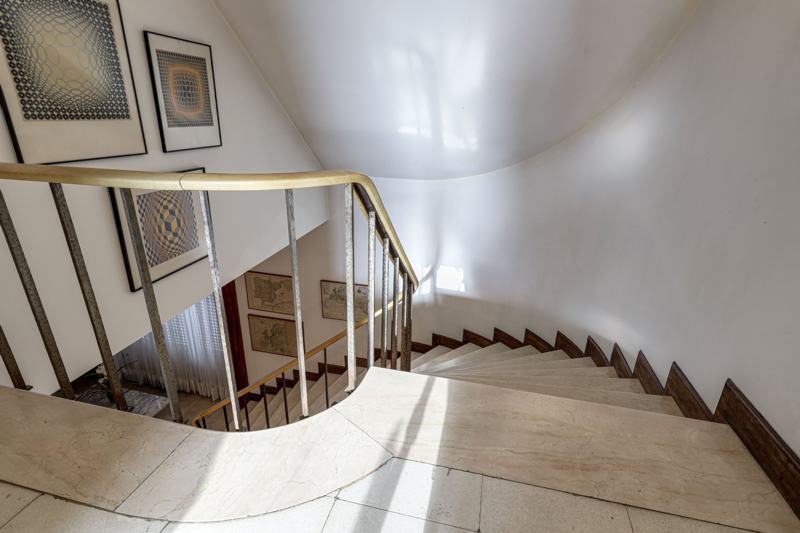 Escalera de mármol